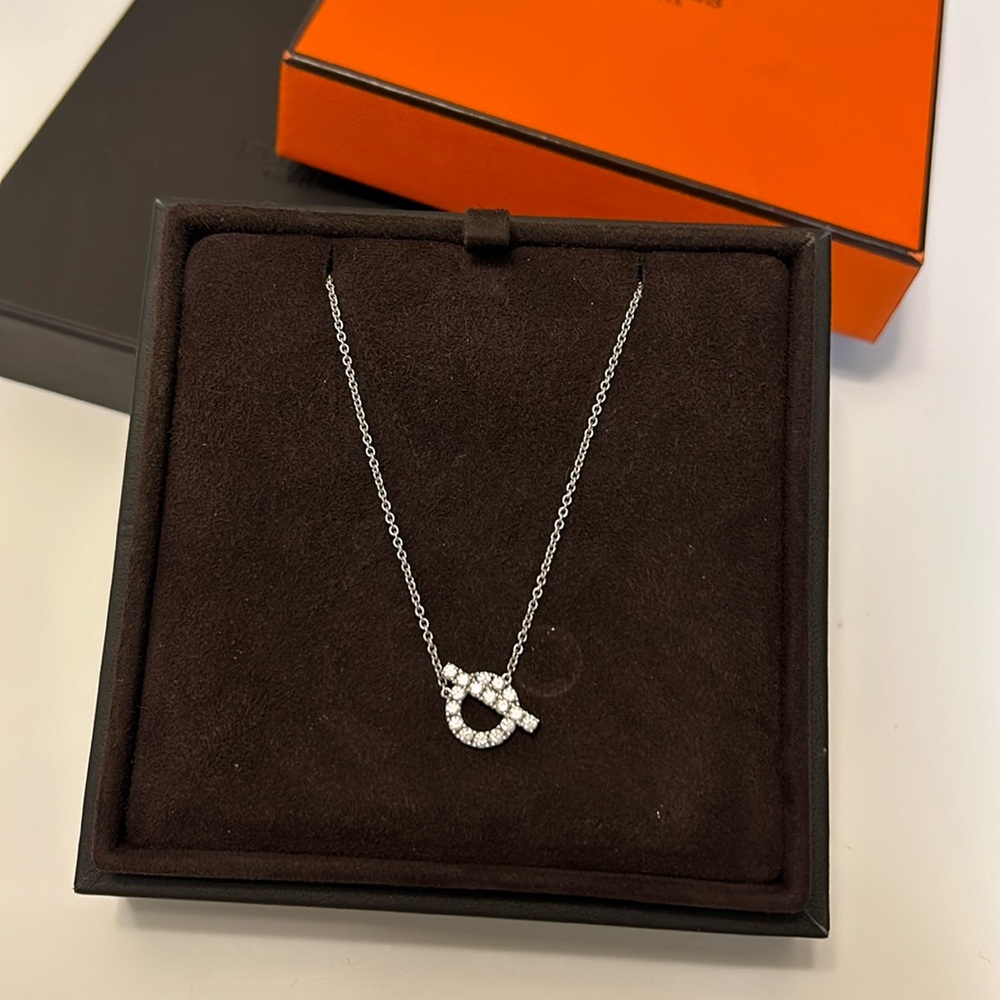 Hermès 18K Diamond Finesse Pendant Necklace